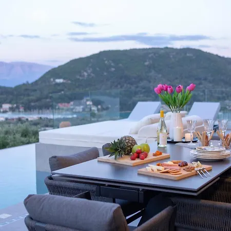 Pothos - Afroditi Collection * Nydri (Lefkada)