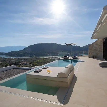 Pothos - Afroditi Collection Nydri (Lefkada)