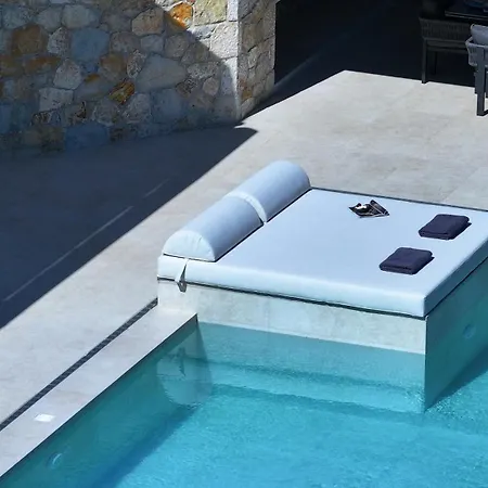 Pothos - Afroditi Collection * Nydri (Lefkada)