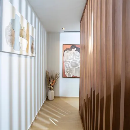 Pothos - Afroditi Collection Apartment